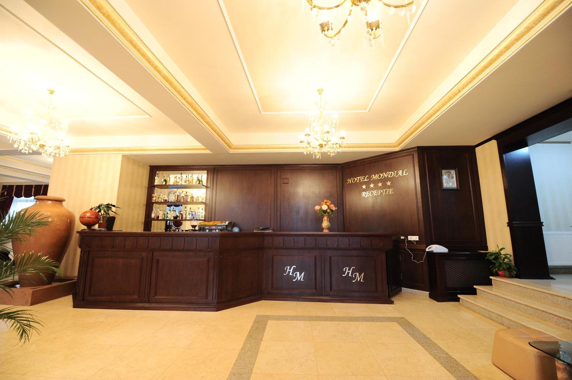 Hotel Mondial - באיה מראה חיצוני תמונה